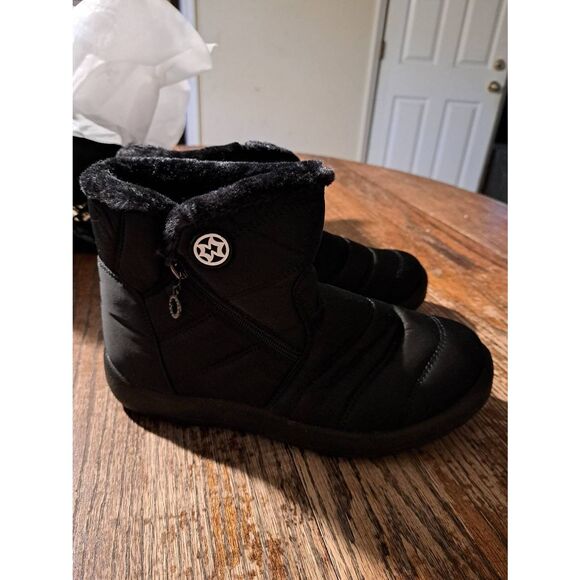 HSYOOES black faux fur lined waterproof winter snow ankle boots size 9 Runs Big - Picture 9 of 11